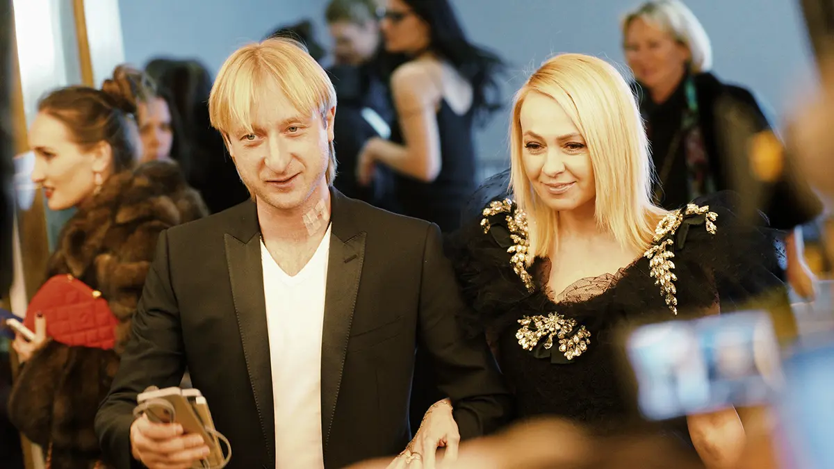 «Чуть-чуть пошалили»: Рудковская рассказала, что вдохновила Плющенко на пластику