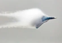 Российские инновации в военной авиации с проектами Су-57 и ОАК rossijskie innovaczii v voennoj aviaczii s proektami su57 i oak-obzone-su-0