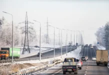 Уверенное управление на зимней дороге с шинами и навыками uverennoe upravlenie na zimnej doroge s shinami i navykami-obzone-su-0