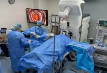 В UCLA успешно провели первую роботизированную операцию по удалению катаракты v uspeshno proveli pervuyu robotizirovannuyu operacziyu po udaleniyu katarakty-obzone-su-0