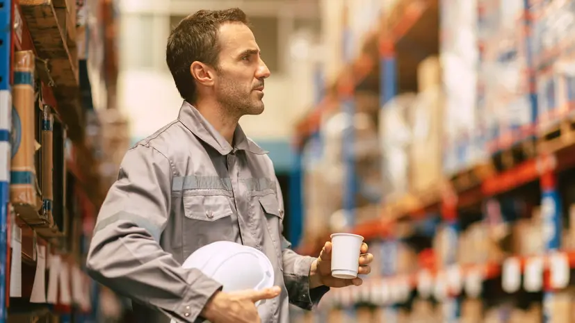 Юрист Хаминский: частые перекуры могут привести к дисциплинарному взысканию