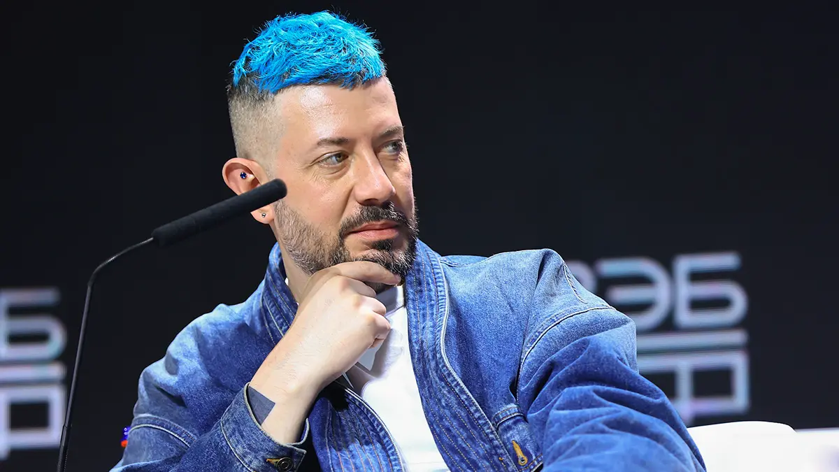 «Это надо обязательно сделать»: Лебедев предложил перекрасить Кремль