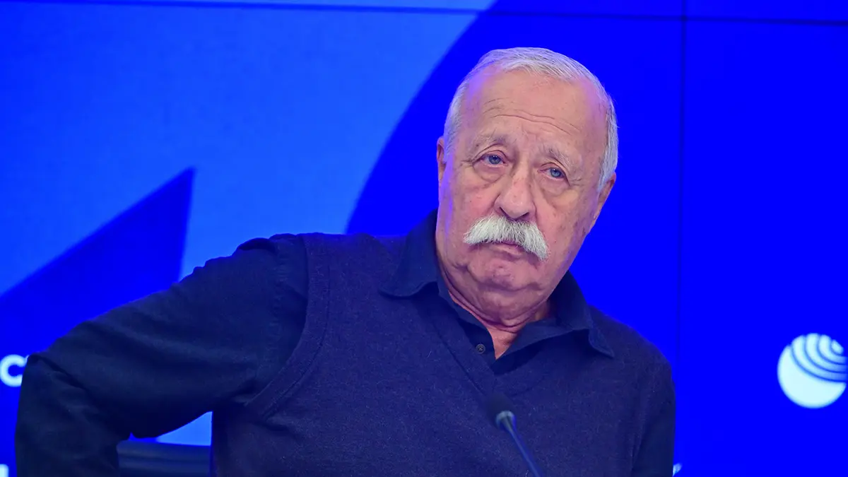 «Сын вырвал трубку из рук»: Якубович чуть не стал жертвой мошенников