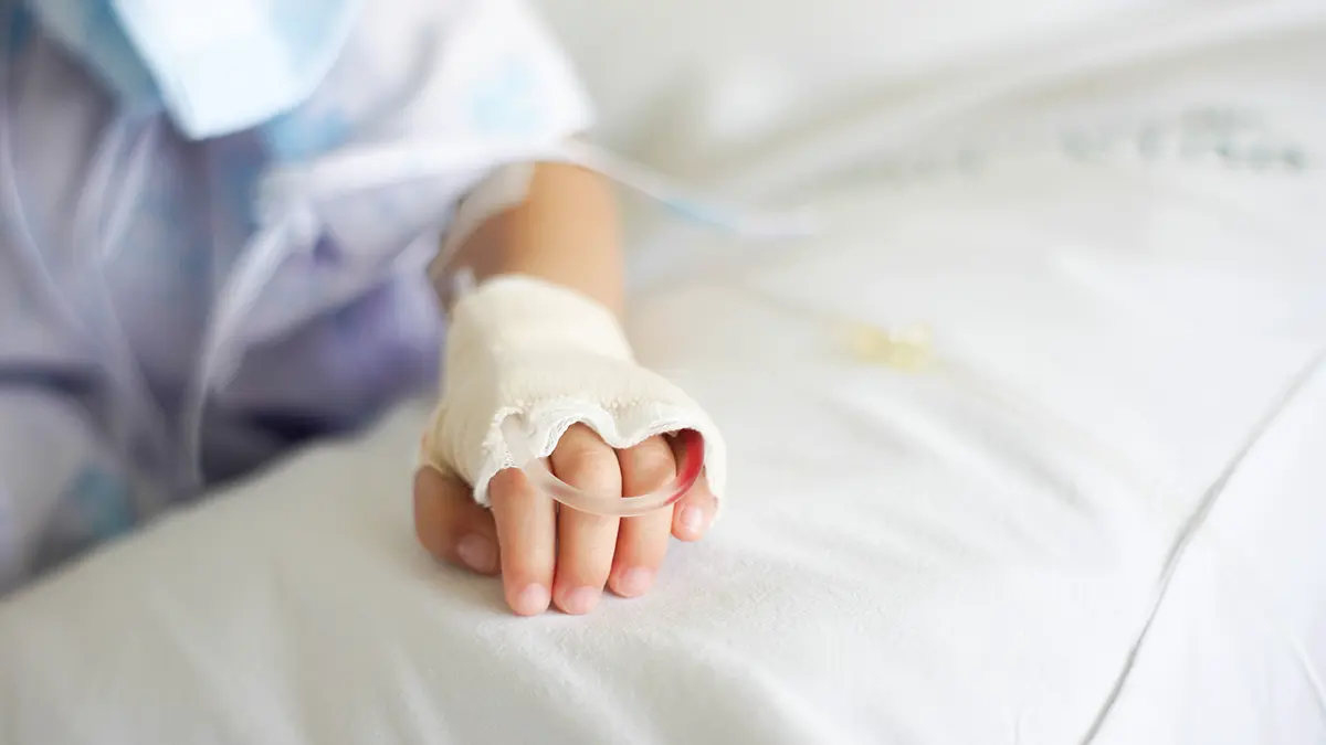 «Она начала синеть»: туристка из Татарстана впала в кому в аэропорту Египта