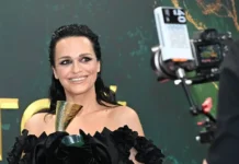 Певица Слава в Instagram откровенно рассказала о жизни и Долиной pevicza slava v otkrovenno rasskazala o zhizni i dolinoj-obzone-su-0