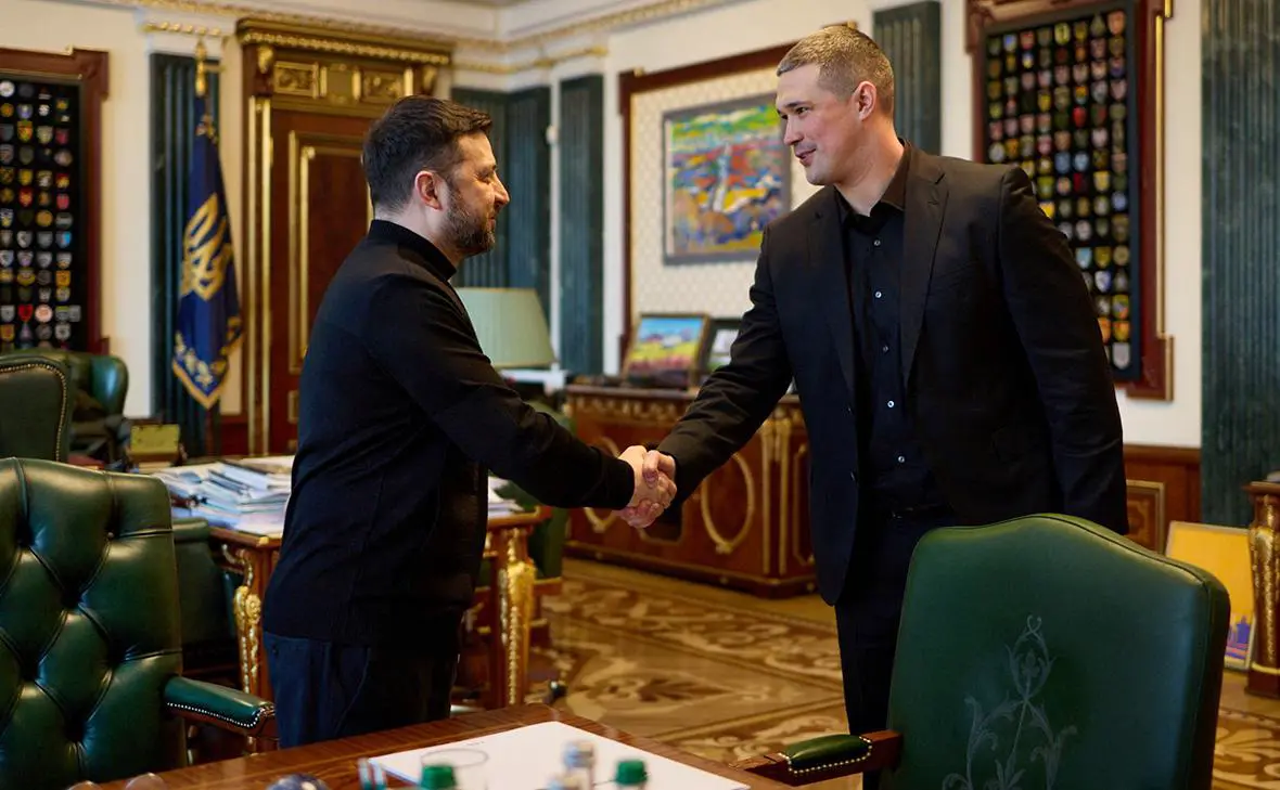 Владимир Зеленский и Михаил Федоров (Ukrainian Presidential Press Service / Reuters)