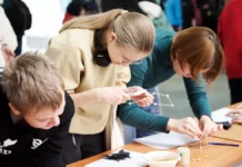 Департамент образования Москвы проведет яркий «Математический праздник» departament obrazovaniya moskvy provedet yarkij matematicheskij prazdnik-obzone-su-0