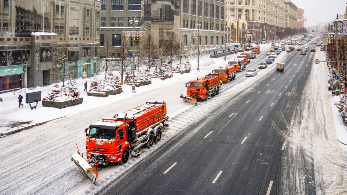 Городские службы готовятся к сильному снегопаду в столице
