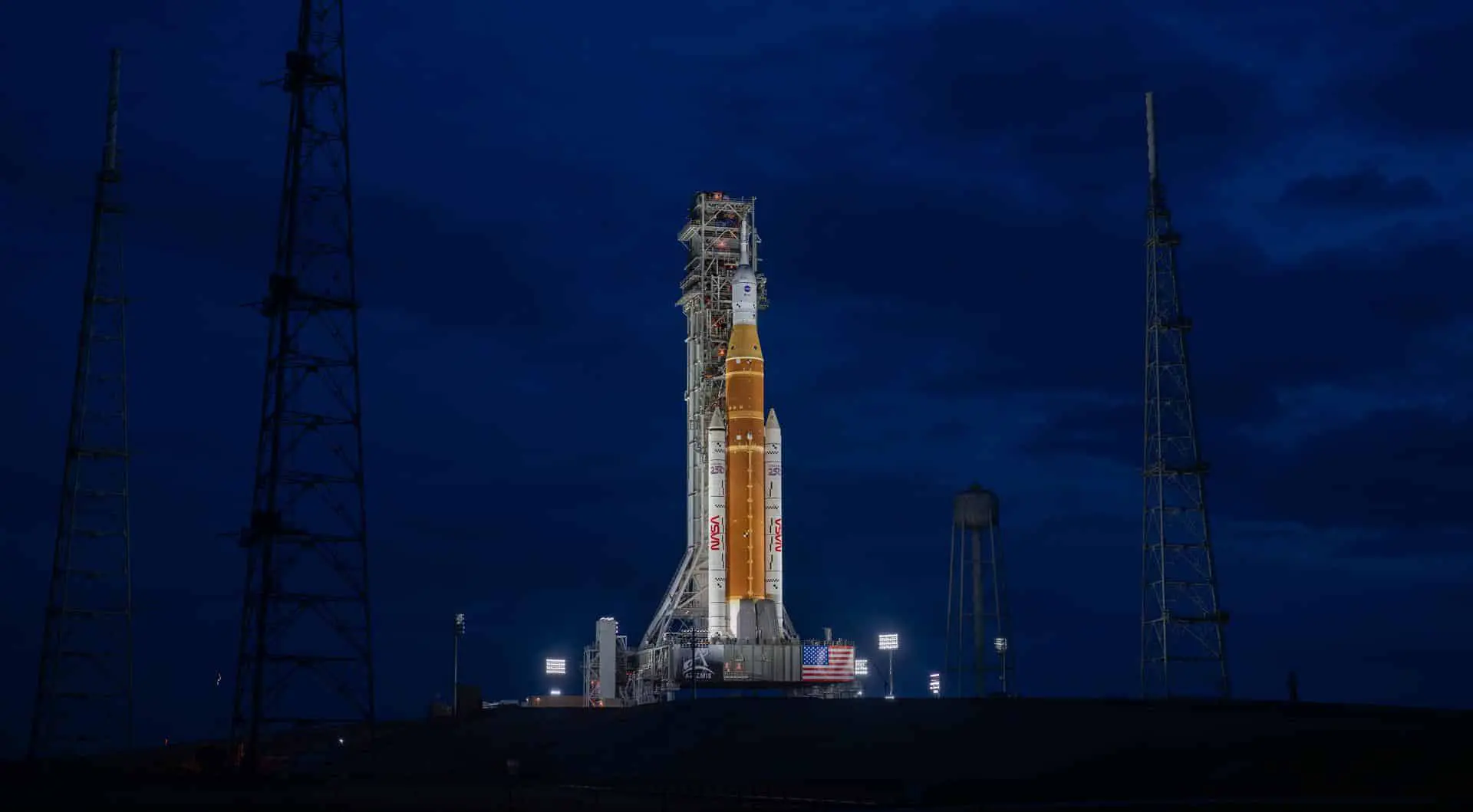 NASA оптимистично переносит миссию Артемида-2 — SLS и Orion готовятся-0