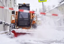 vniizht udvoil avtomatizacziyu snegouborochnyh poezdov v moskve-obzone-su-0