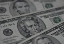 denis raksha o roli czb i aksakova dlya stabilnosti rublya-obzone-su-0