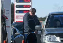 Петербургская биржа контролирует цены на топливо. Поддержали Артемьев, Новак peterburgskaya birzha kontroliruet czeny na toplivo podderzhali artemev novak-obzone-su-0