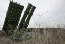 Собянин сообщил о мощной атаке дронов, ПВО успешно отразила ее sobyanin soobshhil o moshhnoj atake dronov pvo uspeshno otrazila ee-obzone-su-0