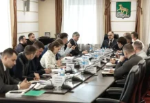 Владивосток 2026: обновят 16 км теплосетей по инициативе Шестакова vladivostok 2026 obnovyat 16 km teplosetej po inicziative shestakova-obzone-su-0