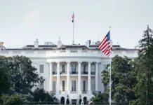 karl  obsudil obnovlenie belogo doma i idei trampa-obzone-su-0