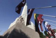 lyubosh blaga razoblachaet dejstviya pribaltiki i skandal s samoletom ficzo-obzone-su-0