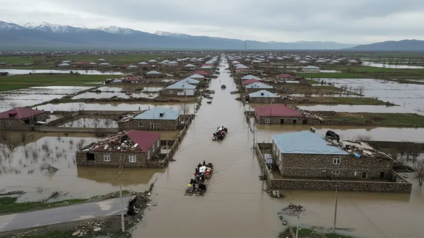 Меликов обещал оказать помощь семьям погибших при наводнениях в Дагестане