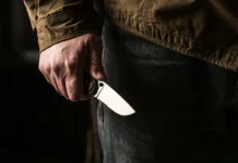 Украинец в Виннице атаковал ножом двух сотрудников ТЦК! ukrainecz v vinnicze atakoval nozhom dvuh sotrudnikov tczk-obzone-su-0