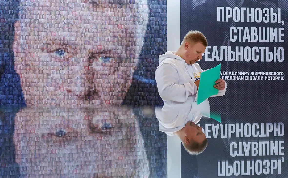 Выставка  Жириновский. Продолжение. ЛДПР  в Центральном выставочном зале  Манеж , Москва (Валерий Шарифулин / ТАСС)