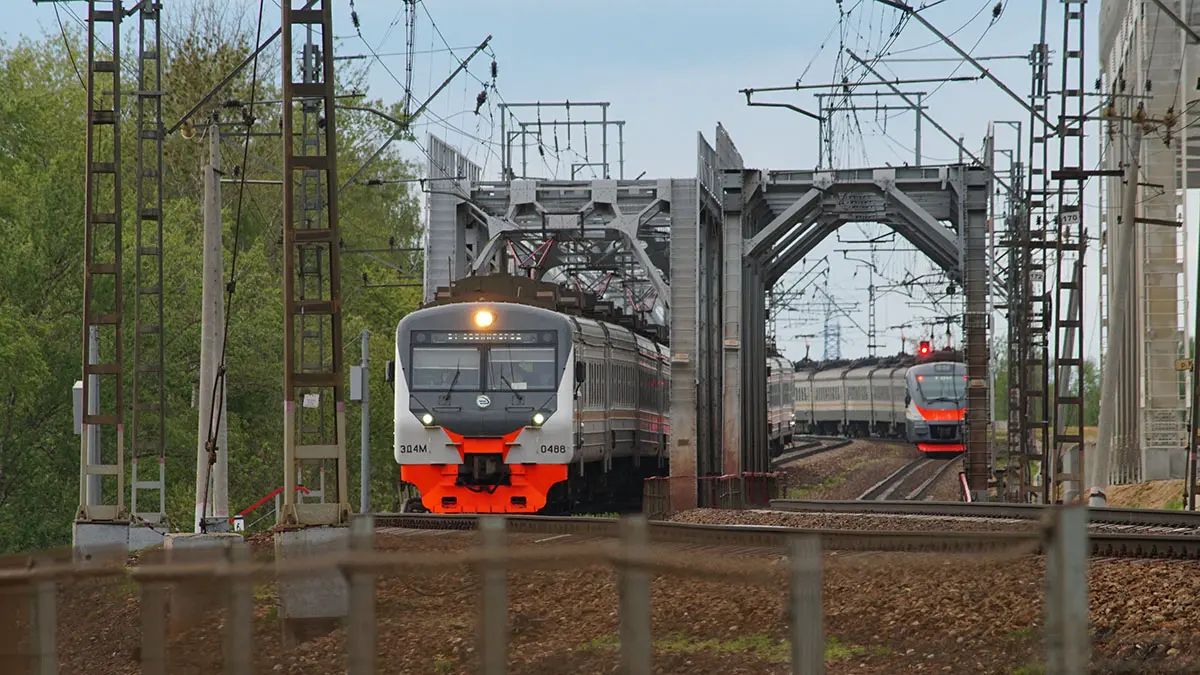 «МК»: Поезд сбил насмерть мужчину около станции МЦД-1 Петровско-Разумовская