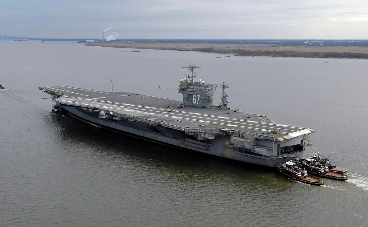 USS John F. Kennedy (Anne Marie Gorden / U.S.Coast Guard / Getty Images)