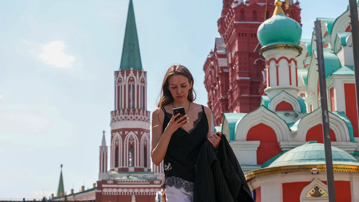 Почему нельзя оставлять телефон на солнце