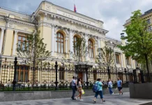 vladimir putin na pmef o klyuchevoj stavke i doverii k ekonomike-obzone-su-0