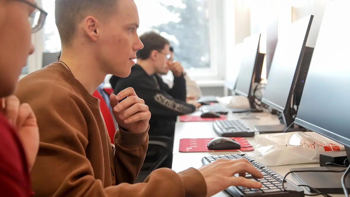 Вологодские вузы набирают специалистов для работы с абитуриентами 