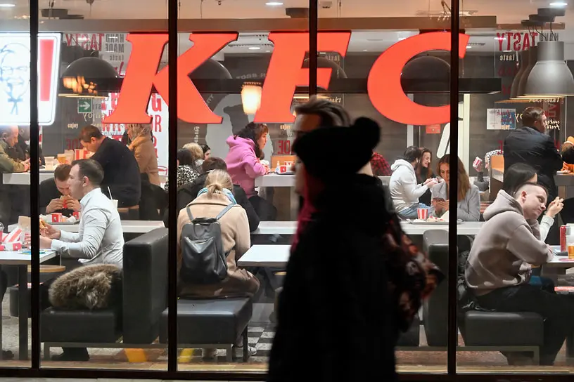 PETA предложила открыть музей куриной эмпатии в бывшем KFC-0