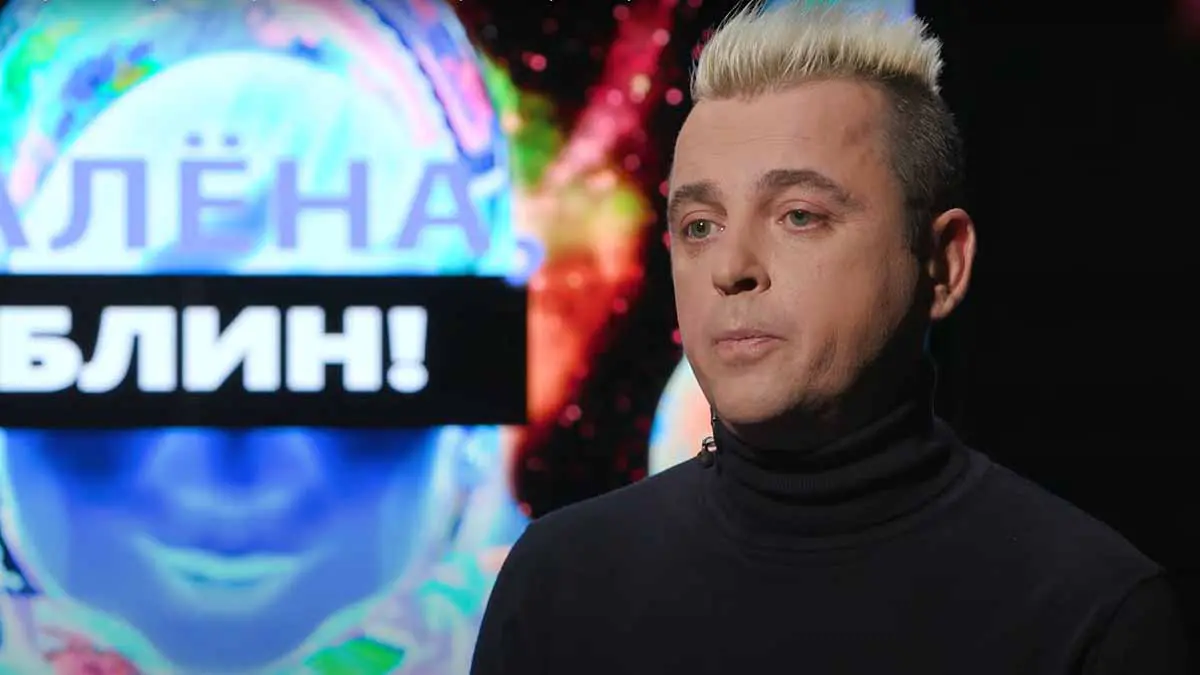 Сергей Аморалов из «Отпетых мошенников» поставил памятник на могиле жены