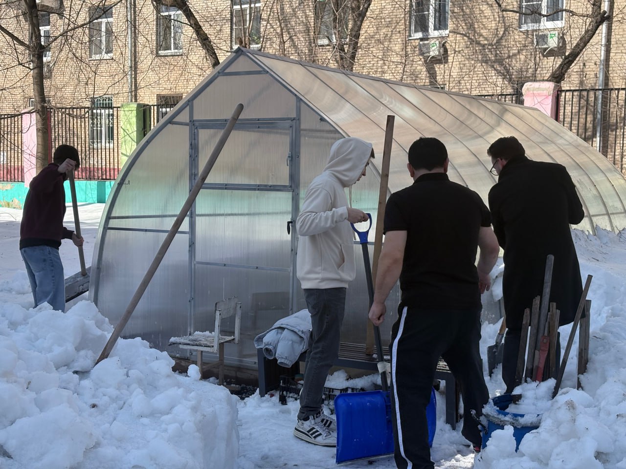 Чистота, дружба и пельмени: как прошёл субботник