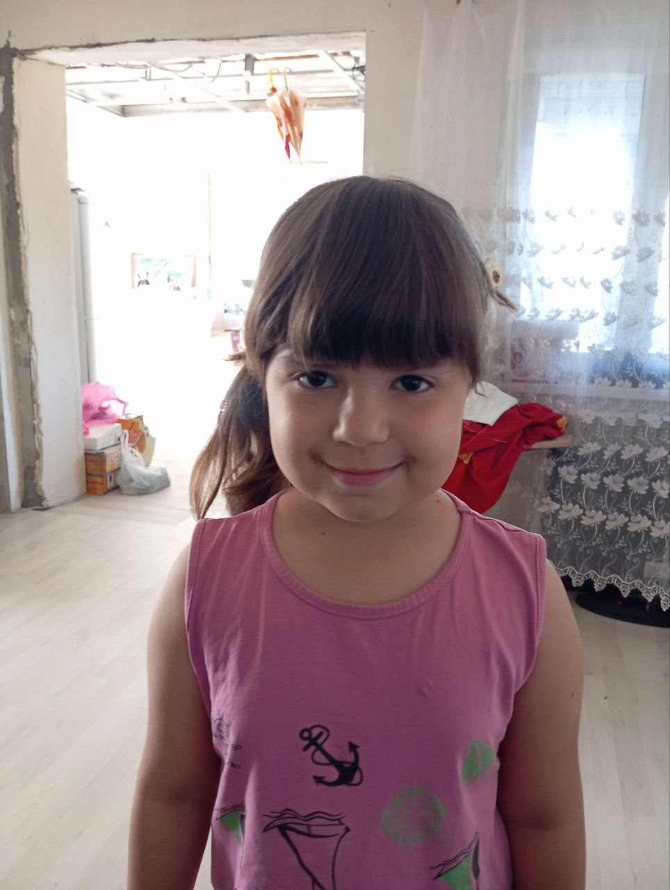 Mama Chicken — child photo for stylization