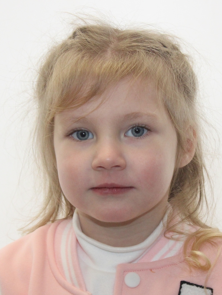 char-photo-1A74D363-3EA3-402F-9E8A-FB11C5A188A5.jpeg