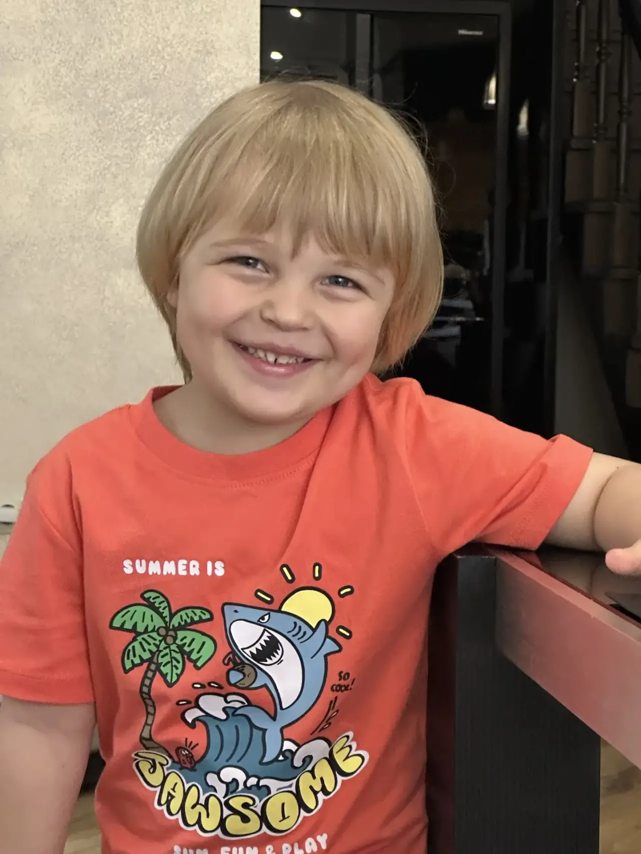 Mama Chicken — child photo for stylization