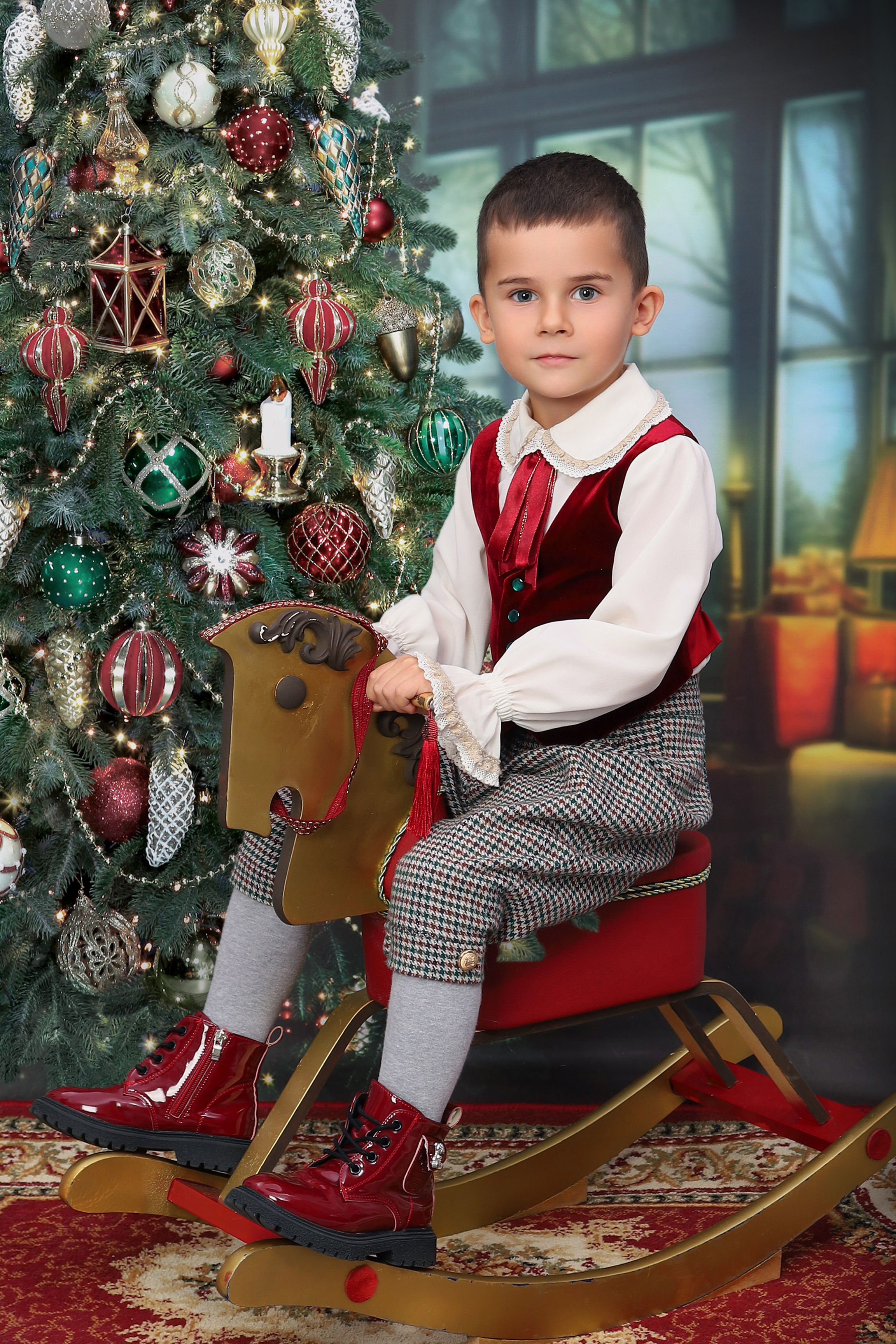 Mama Chicken — child photo for stylization