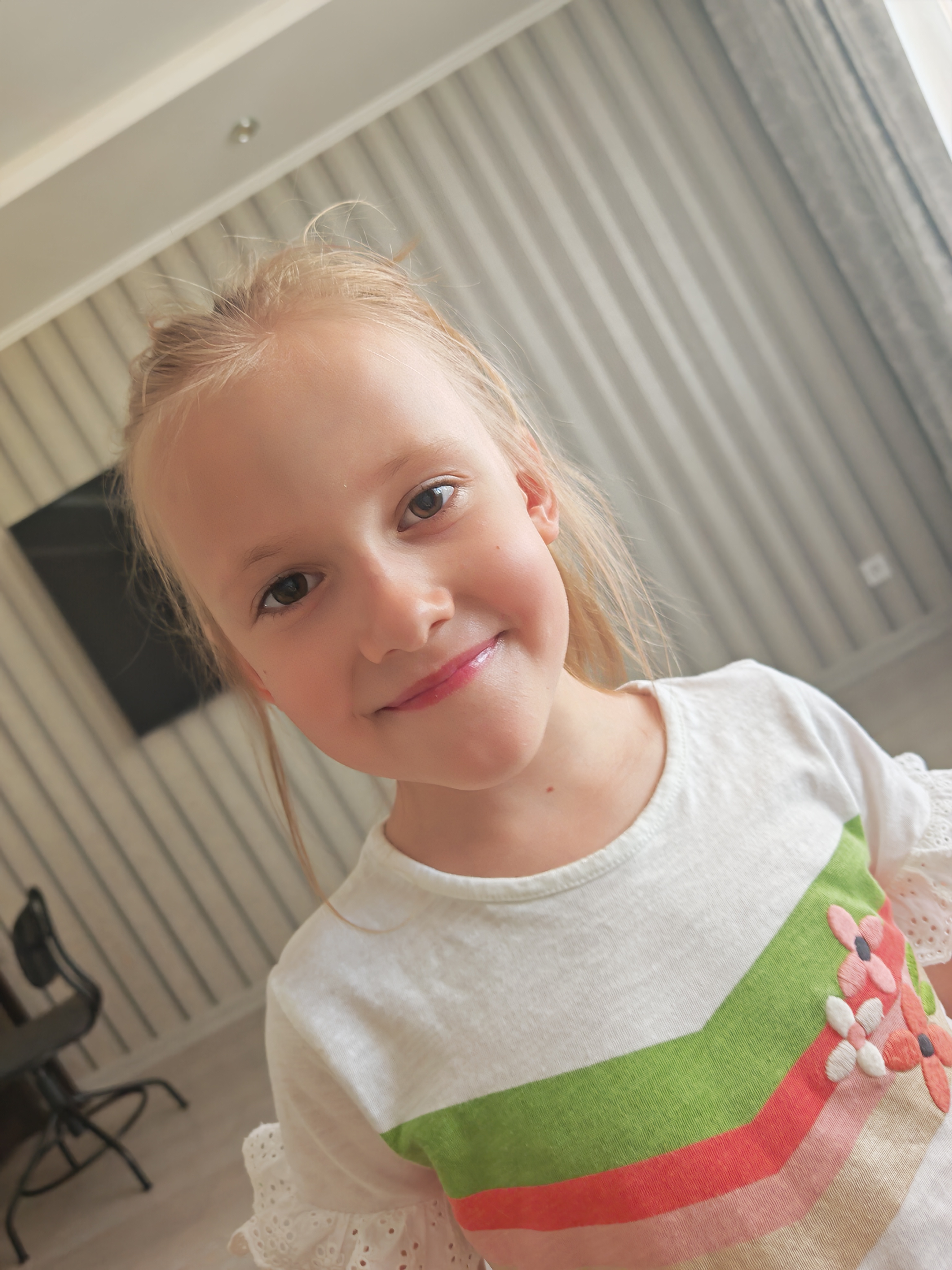 Mama Chicken — child photo for stylization