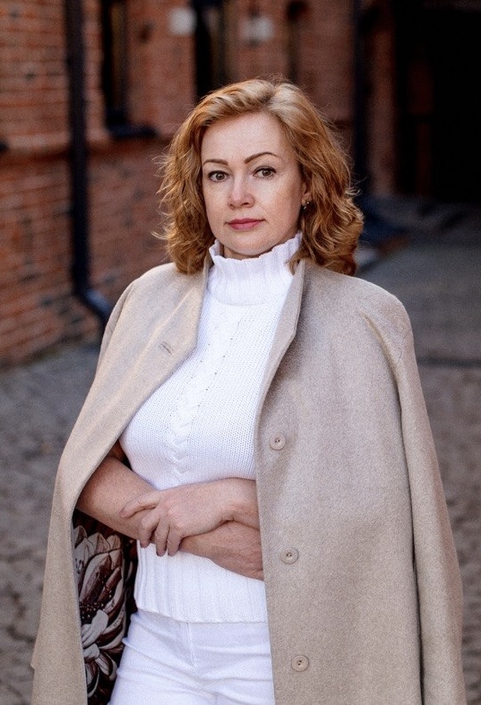 char-photo-B07BA935-0991-4220-BD8E-84502B956EB8.jpeg