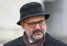 Лишение церковных наград как отражение духовного разобщения c5c1aa50-ef8c-4409-817a-dd5a080c9bda-6793e5e3