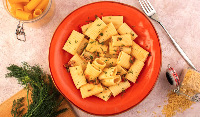 Макароны по-флотски: нетривиальный рецепт знакомого нам с детства блюда