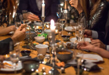 Как составить полезное новогоднее меню: рекомендации стоматолога Максима Обушенкова 7d08d1ad-62d1-4116-968f-4738bcfecf26-67b3bdd4