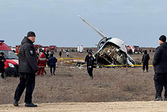 Алиев в разговоре с Путиным заявил о внешнем воздействии на самолет AZAL