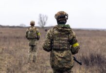 На Украине опровергли шокирующую информацию о переброске специалистов ПВО на передовую a90d7260-c20d-48f5-b17e-40858b43960b-67ba2b3d