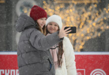 Москвичей порадует комфортная зимняя погода в новогоднюю ночь ac3b5882-8980-4999-810c-5bdc46d57395-67c6ad27