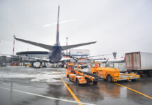 Оперативная реакция служб аэропорта Актау спасла жизни пассажиров после инцидента с самолетом Работа международного аэропорта Шереметьево