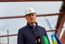 Василий Десятков: «Строгино» станет второй станцией Рублево-Архангельской линии с платформой берегового типа Строительство автомобильного моста через Москву-реку в створе Берегового проезда