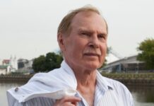 Звезда "Дальнобойщиков" Владимир Гостюхин надеется восстановить отношения с дочерью f420c922-b970-41d7-a880-0f0420e0cd85-67c36c47