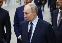 Российские чиновники получат современные отечественные автомобили 4dda405e-f7bb-4783-892f-66926ceaa7b3-67ec5674