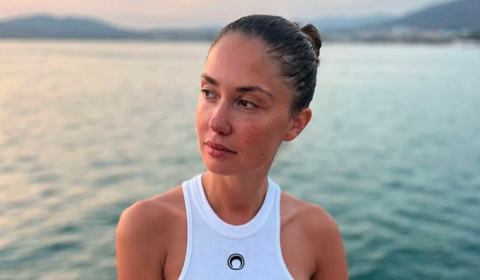 "Под чем она?": странное видео Муцениеце наделало много шума