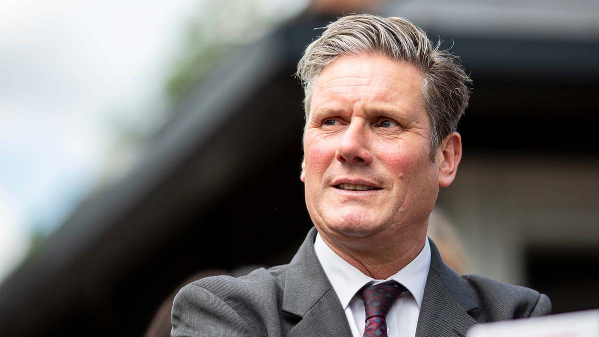 Bloomberg: Стармер скоро приедет на Украину и обсудит размещение миротворцев