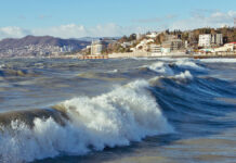 Масштабная операция по очистке черноморских пляжей от нефтепродуктов набирает обороты 7e186175-6c61-4574-9f93-4af81d7adcfc-67e1796d